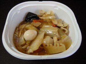 10品目の特製中華丼(3)