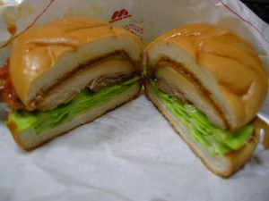 辛味噌チキンバーガー(4)